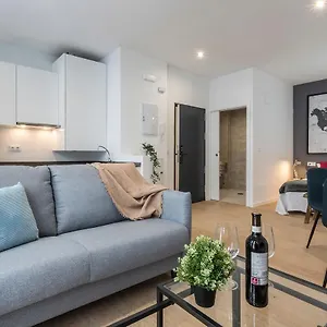 La La Rianal Apartamento